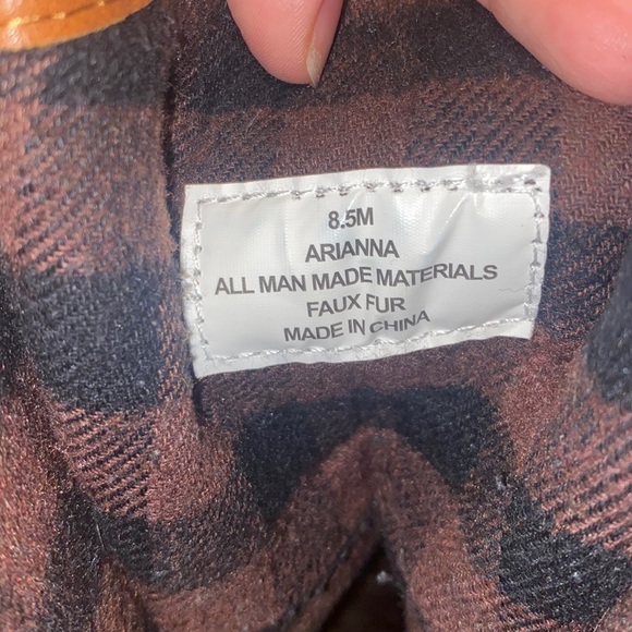 The Original Duck Boot - Picture 6 of 6